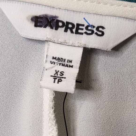 EXPRESS Tie Front Blouse NWT - Picture 3 of 4